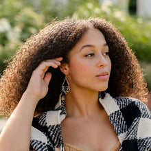 Load image into Gallery viewer, Artisan Apparatus - Silver
