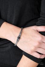 Load image into Gallery viewer, Make Your Own Path - black - Paparazzi bracelet
