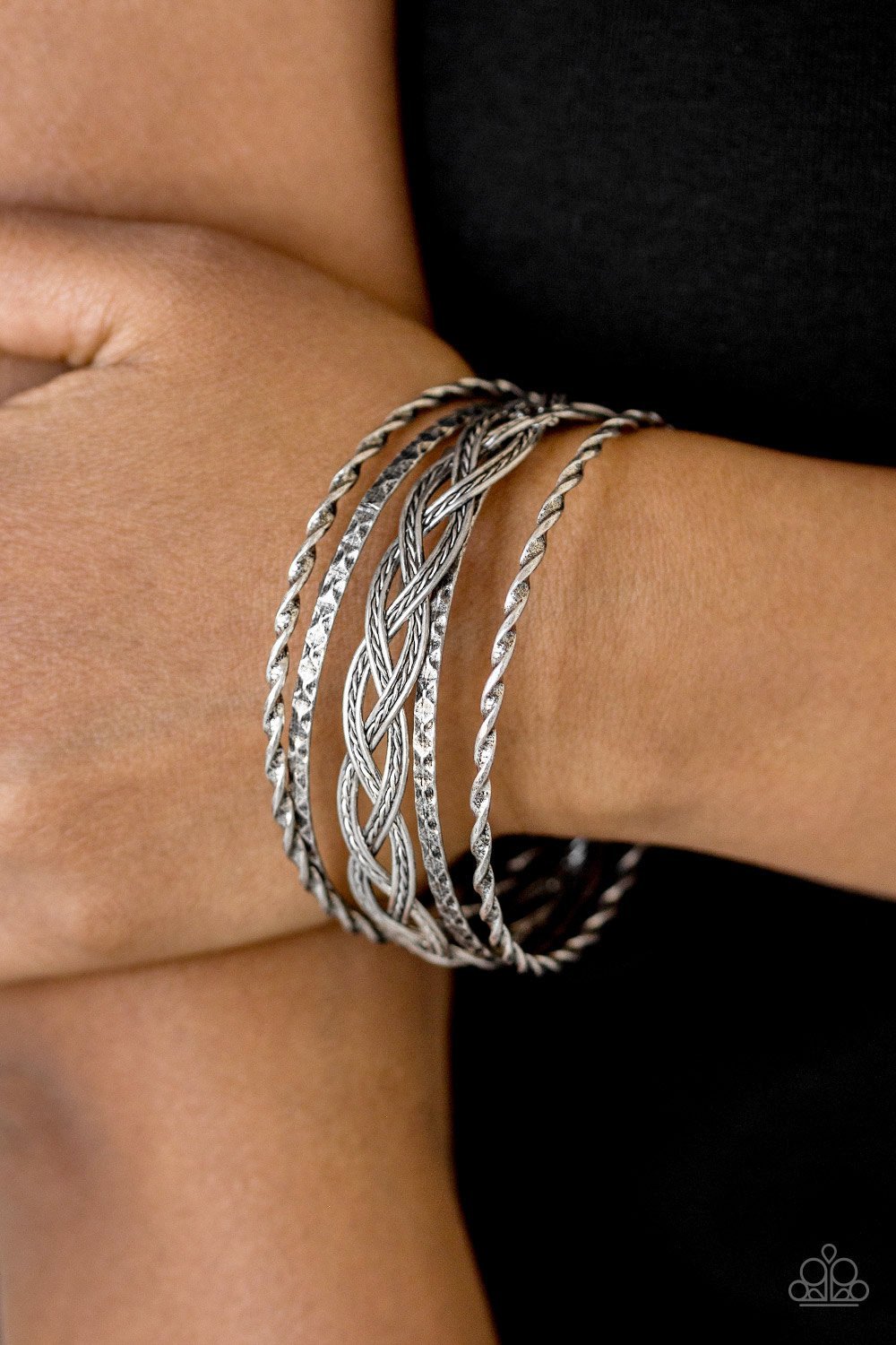 Straight Street - silver - Paparazzi bracelet